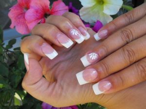 Tehnica unghiilor false construite din gel