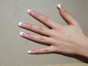 Tehnica unghiilor false construite din gel